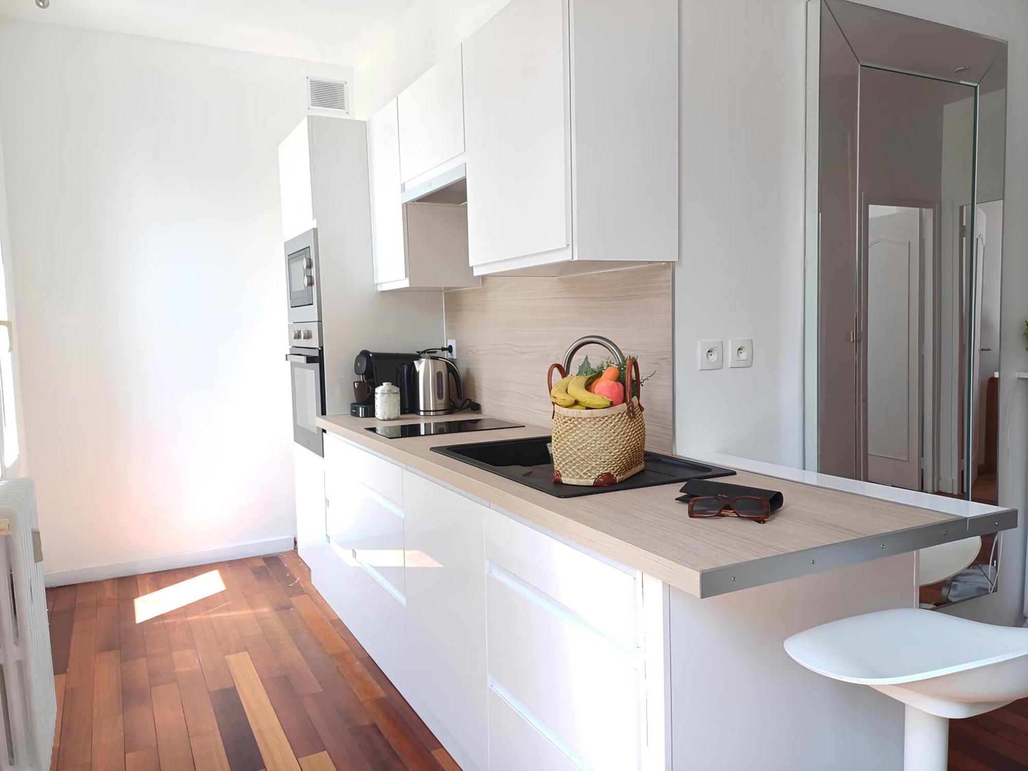 Au Pied De La Gare Et Centre - 2 - Spacieux Appartement *