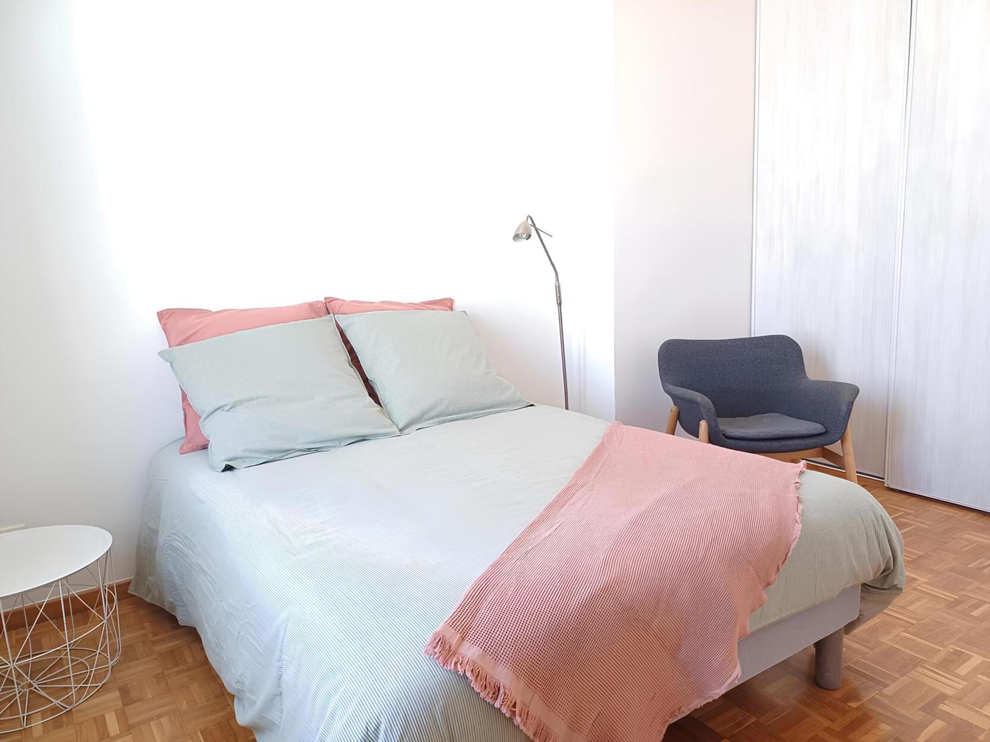 Appartement Au Pied De La Gare Et Centre - 2 - Spacieux *