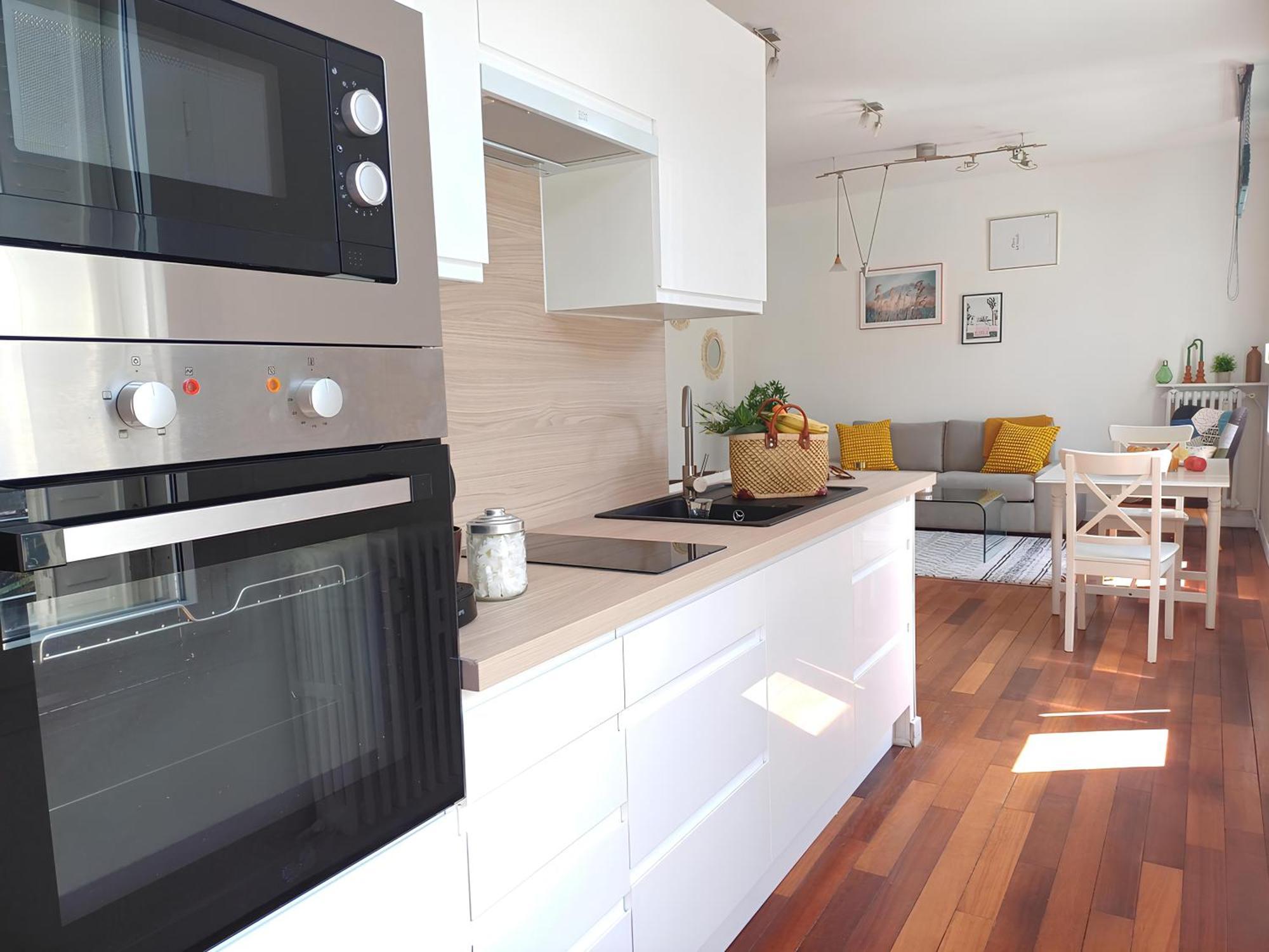 Appartement Au Pied De La Gare Et Centre - 2 - Spacieux *